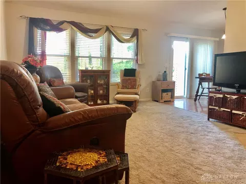 7724 Hackney Cir, Maineville, OH 45039 photo 3