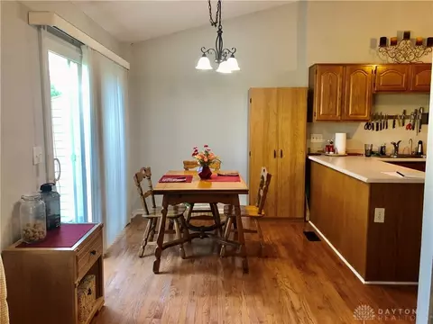 7724 Hackney Cir, Maineville, OH 45039 photo 4