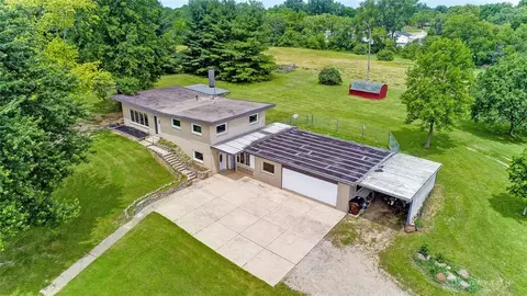 51 Cherry Dr, Springfield, OH 45506 photo 3
