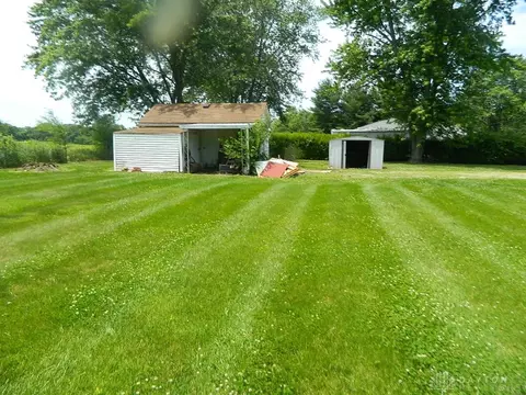 4975 E County Line Rd, Springfield, OH 45502 photo 5