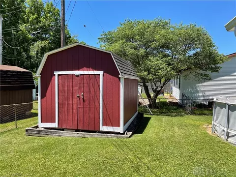 4481 Otis St, Enon, OH 45323 photo 5
