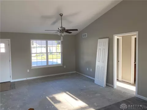 18 E Persimmon, Hamilton, OH 45013 photo 3