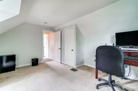 2247 E Bataan Dr, Dayton, OH 45420 photo 28