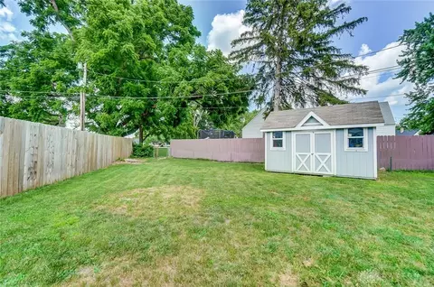 2247 E Bataan Dr, Dayton, OH 45420 photo 41