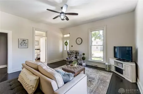 40 E Mill St, Springboro, OH 45066 photo 9