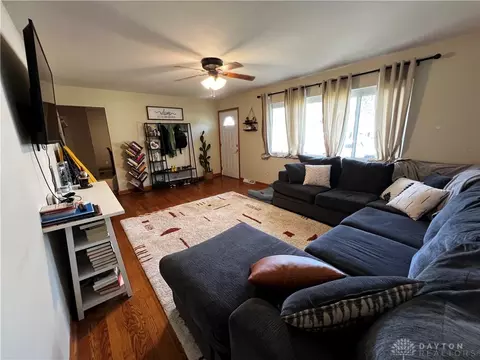 110 Normal Dr, Franklin, OH 45005 photo 3