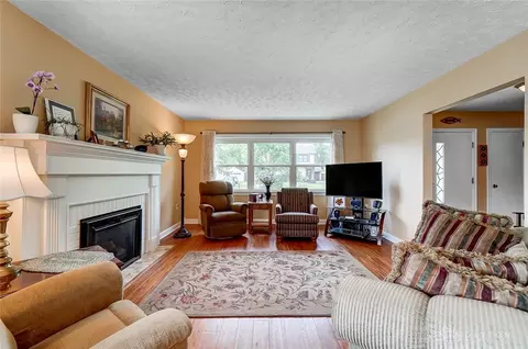 1738 Longview Dr, Springfield, OH 45504 photo 4