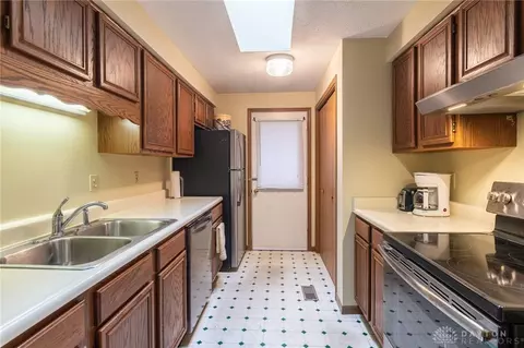 4609 Reno Ln, Springfield, OH 45503 photo 11