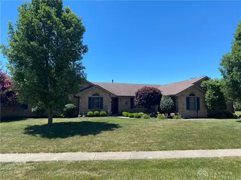 3448 Turtle Shell Dr, Dayton, OH 45414 photo 1
