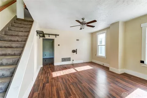 40 W Mill St, Springboro, OH 45066 photo 6