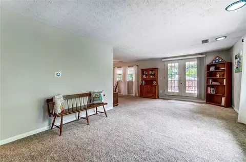 2464 Brookdale Dr, Springfield, OH 45502 photo 10