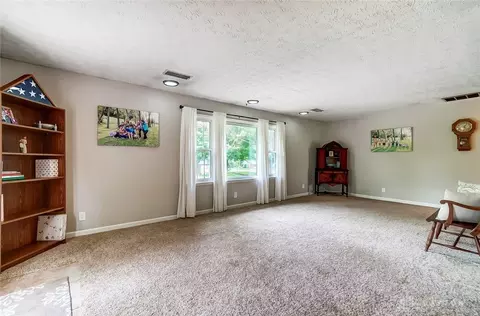 2464 Brookdale Dr, Springfield, OH 45502 photo 11