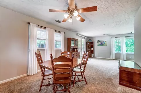 2464 Brookdale Dr, Springfield, OH 45502 photo 15