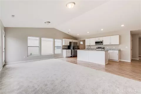 656 Diamond Loop, Middletown, OH 45044 photo 15