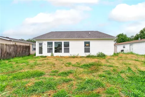 656 Diamond Loop, Middletown, OH 45044 photo 3
