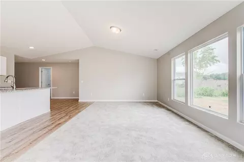 656 Diamond Loop, Middletown, OH 45044 photo 14