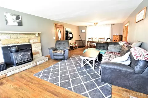 2835 Oxford Dr, Springfield, OH 45506 photo 9