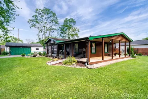 20 Juniper Rd, Crystal Lakes, OH 45341 photo 3
