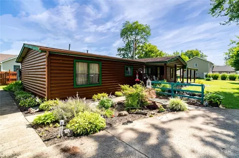 20 Juniper Rd, Crystal Lakes, OH 45341 photo 1