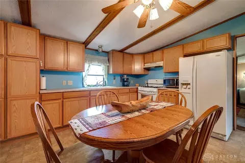 20 Juniper Rd, Crystal Lakes, OH 45341 photo 12