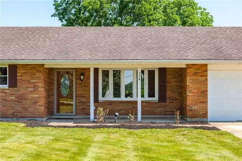 8660 Haddix Rd, Fairborn, OH 45324 photo 5