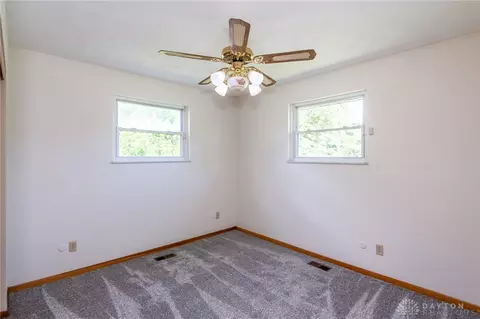 8660 Haddix Rd, Fairborn, OH 45324 photo 39
