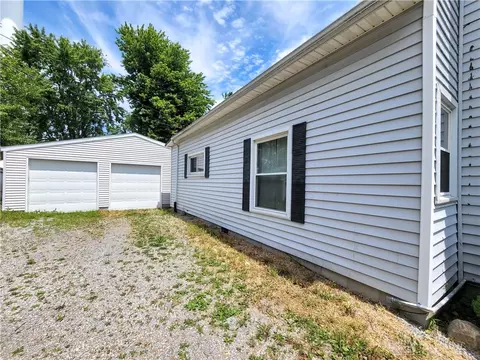 324 E Lincoln Ave, Ada, OH 45810 photo 4