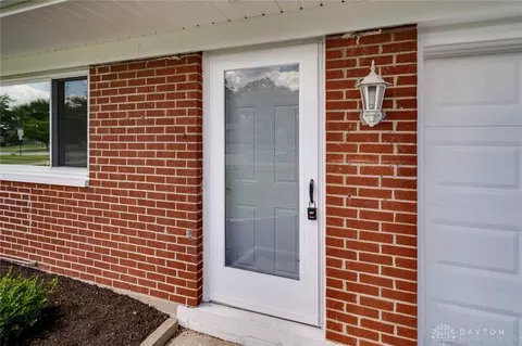 2411 E Stroop Rd, Dayton, OH 45440 photo 2