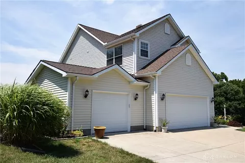 477 Carillion Dr, Springfield, OH 45503 photo 3