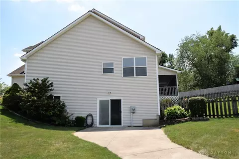 477 Carillion Dr, Springfield, OH 45503 photo 4