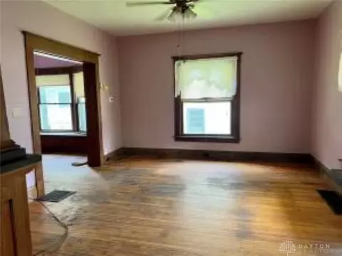 837 W Mulberry St, Springfield, OH 45506 photo 3