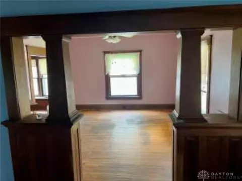 837 W Mulberry St, Springfield, OH 45506 photo 4