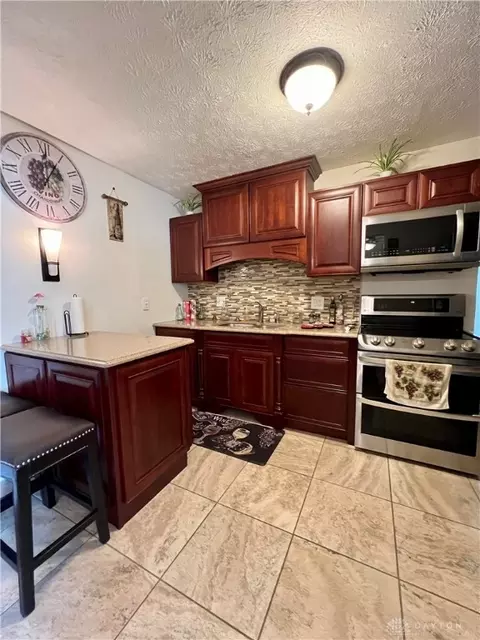 1616 Victory Dr, Springfield, OH 45505 photo 6