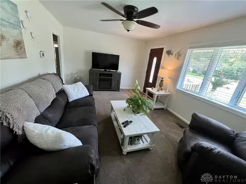 1616 Victory Dr, Springfield, OH 45505 photo 3