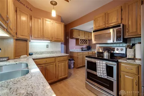 2854 Hazel Ave, Dayton, OH 45420 photo 11