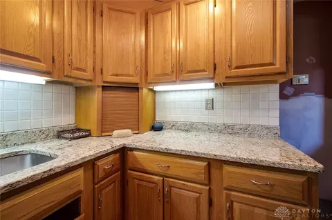 2854 Hazel Ave, Dayton, OH 45420 photo 12