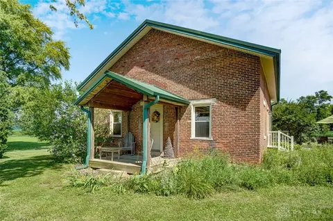 6647 River Rd, Springfield, OH 45502 photo 2