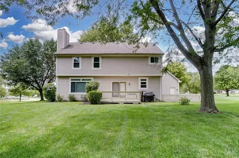 210 Brookside Dr, Springboro, OH 45066 photo 2