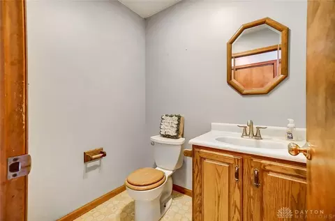 624 Aberfelda Dr, Springfield, OH 45504 photo 22