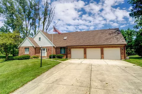 624 Aberfelda Dr, Springfield, OH 45504 photo 2