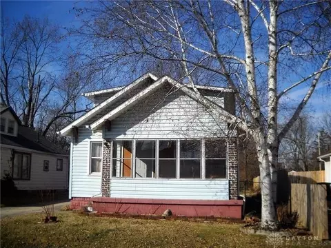 821 S Isabella St, Springfield, OH 45506 photo 2