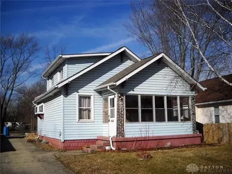 821 S Isabella St, Springfield, OH 45506 photo 3