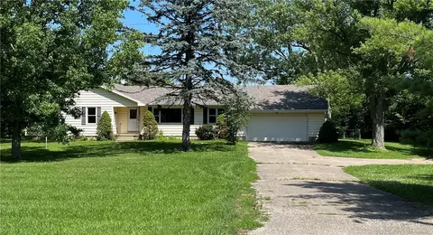 5384 N Hampton Rd, Springfield, OH 45502 photo 1