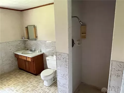 5384 N Hampton Rd, Springfield, OH 45502 photo 9