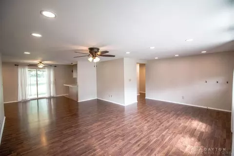 4762 Bonnie Rd, Dayton, OH 45440 photo 6