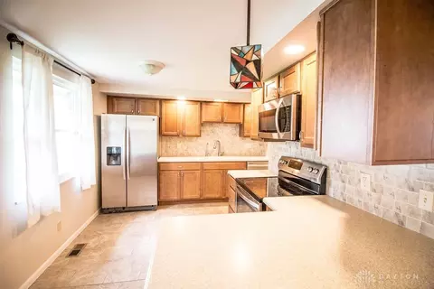4762 Bonnie Rd, Dayton, OH 45440 photo 19