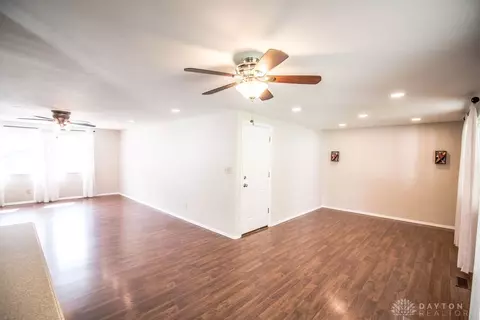 4762 Bonnie Rd, Dayton, OH 45440 photo 9