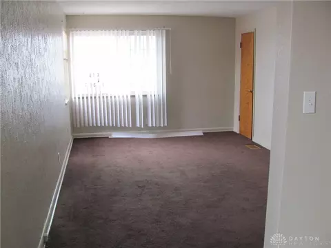 47 Bennington Dr, Dayton, OH 45405 photo 6