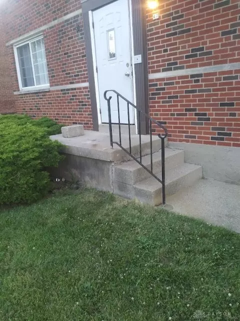 47 Bennington Dr, Dayton, OH 45405 photo 3