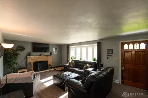 4255 Wabash Dr, Springfield, OH 45503 photo 2